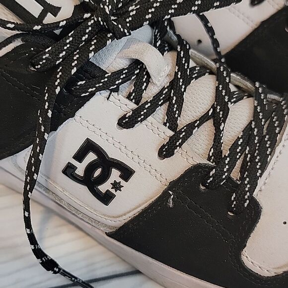 DC shoes Cure skateboard sneaker - black & white Men's Size 8.5 - Picture 2 of 10